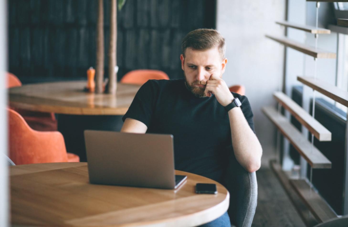 قاعة التدريب ومساحة التعلم التفاعلي